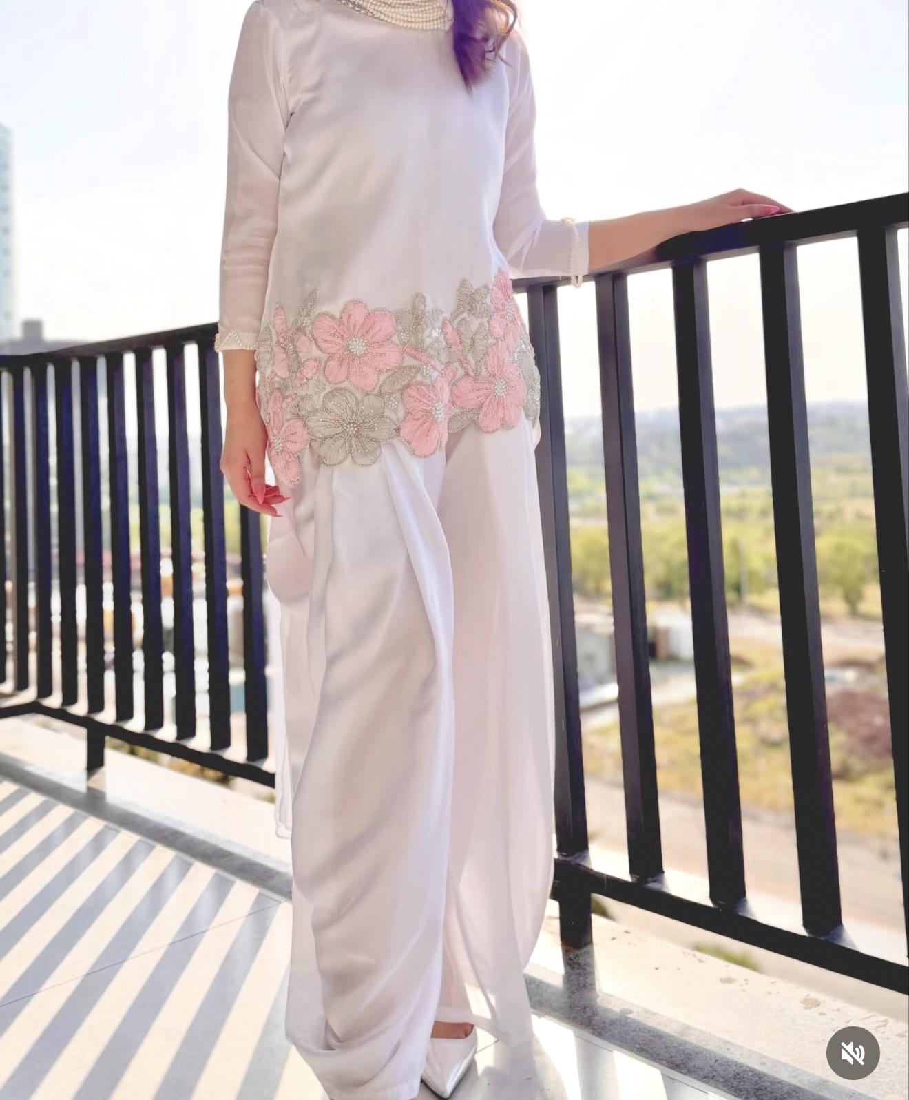 Pearl Bloom - Image 3